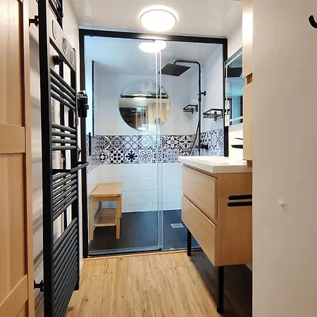 Duplex Cosy 6 Pers, 39m², 3 Chambres, Balcon, Acces Direct Aux Pistes, Centre - Fr-1-545-46 Val Thorens